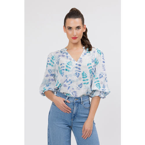 Seeking Lola Graceful Top