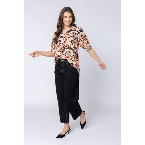 Seeking Lola Essence Top