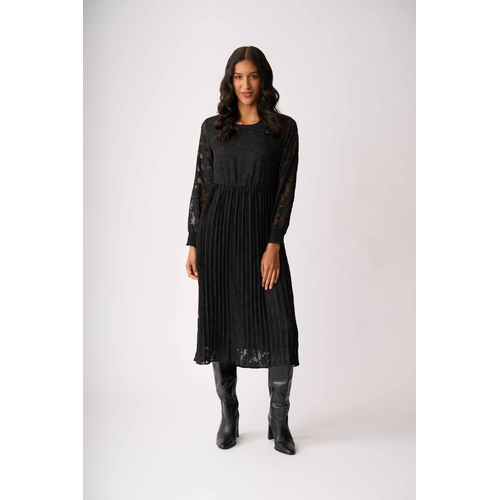 Memo Pleat Dreams Dress